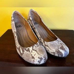 Sofft Faux Snake-Look Comfy Kitten Heels